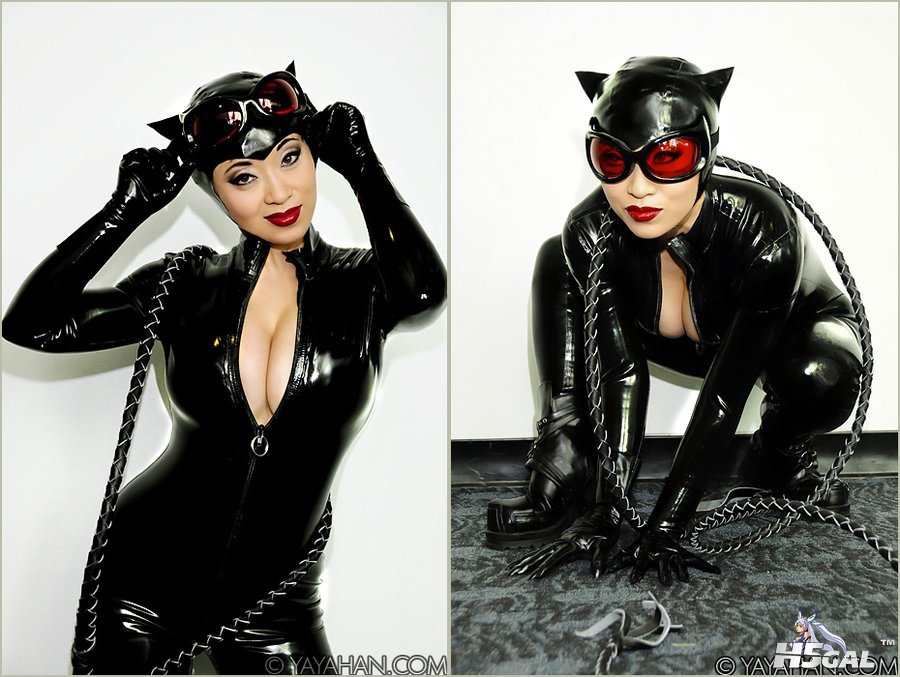 here_comes_the_cat_by_yayacosplay_d3gnje6.jpg