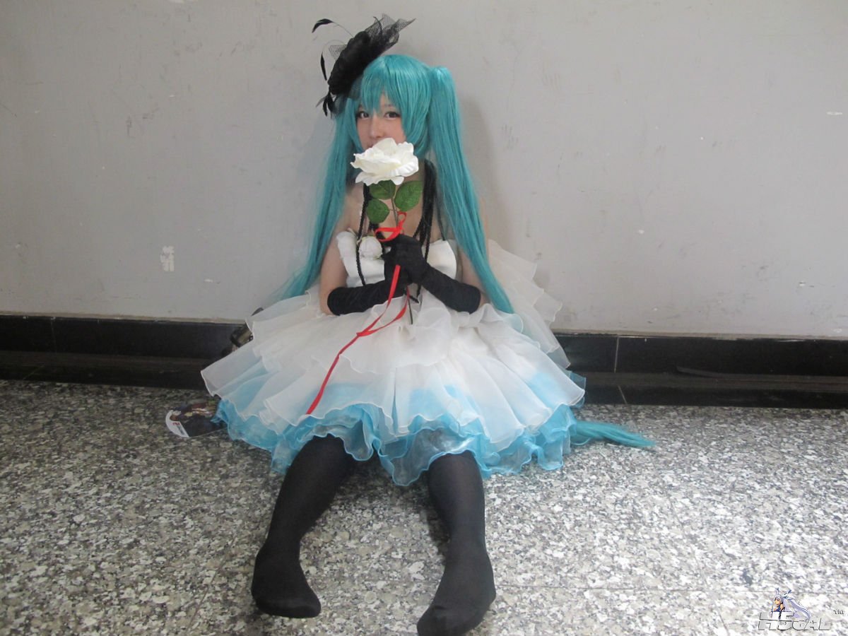 18d8bc3eb13533fad26af9bfa8d3fd1f40345b46.jpg