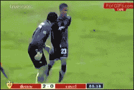 这是谁啊？这么霸道！.gif