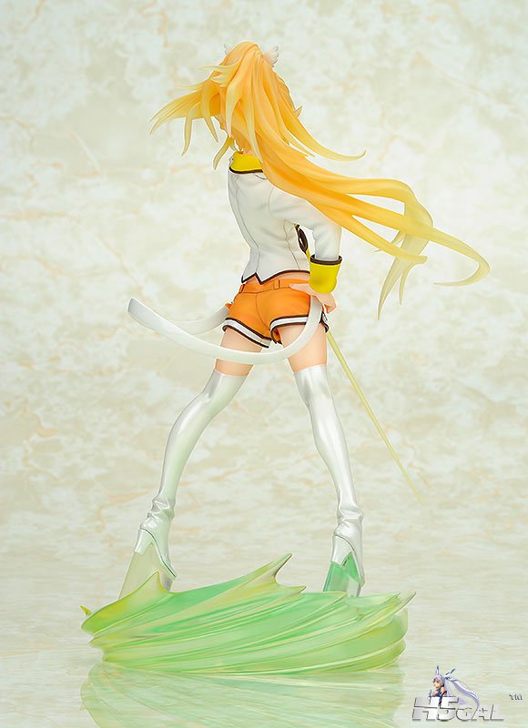FIGURE-003427_05.jpg