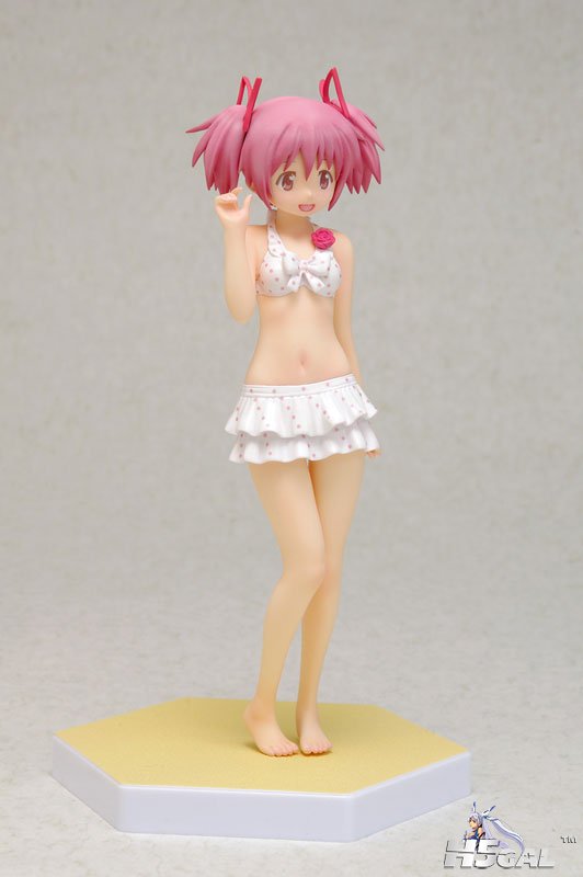 FIGURE-003600_03.jpg
