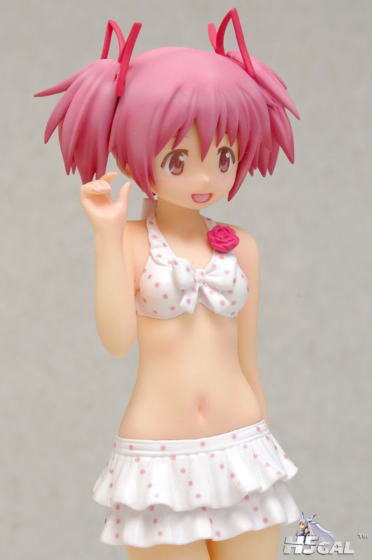 FIGURE-003600_06.jpg