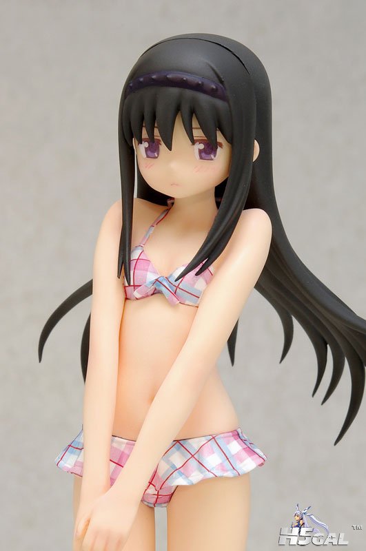 FIGURE-003630_06.jpg