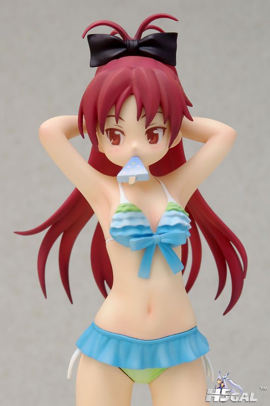 FIGURE-003633_05.jpg