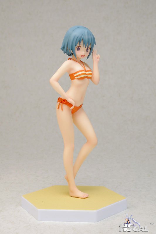 FIGURE-003632_03.jpg