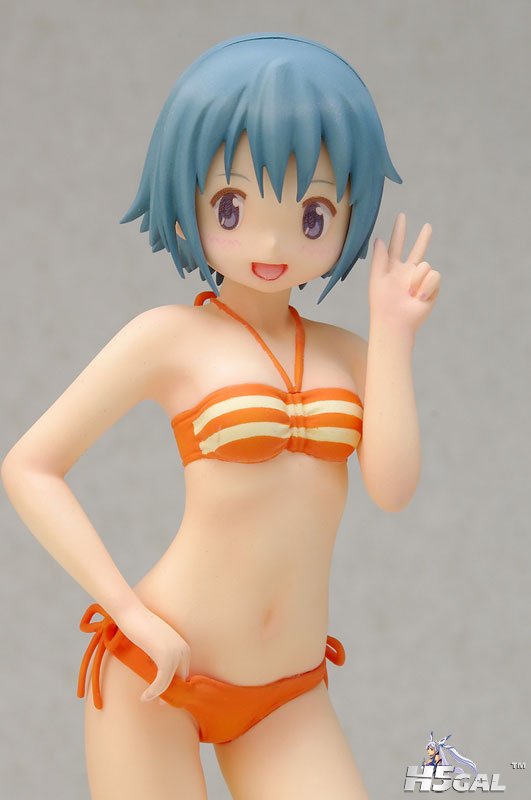 FIGURE-003632_04.jpg