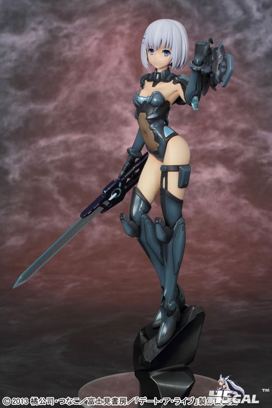 FIGURE-003895_02.jpg