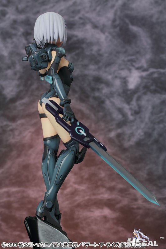 FIGURE-003895_06.jpg