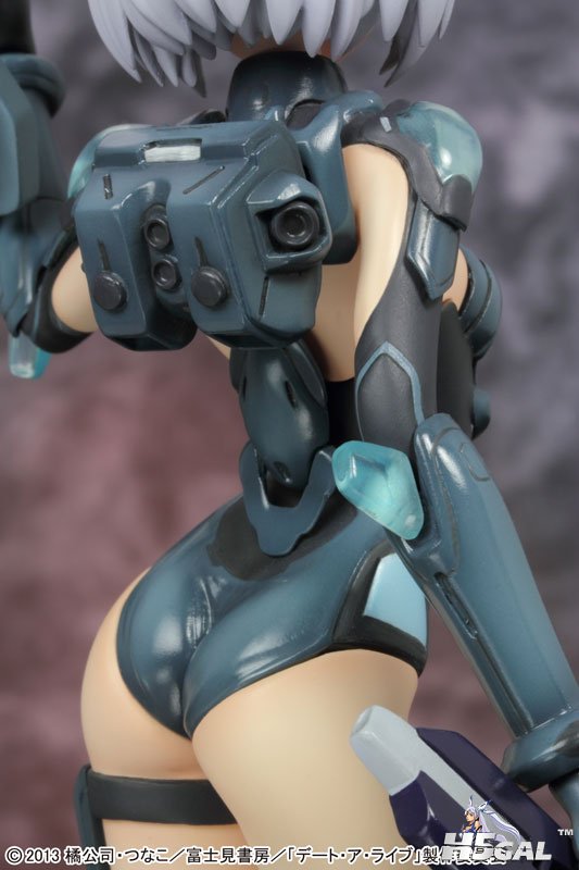 FIGURE-003895_08.jpg