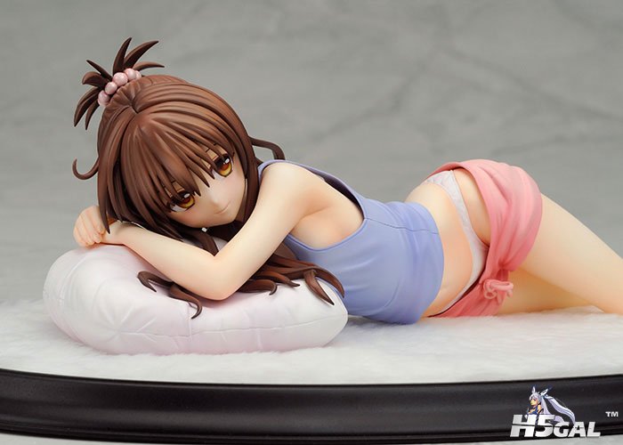 FIGURE-004687_10.jpg