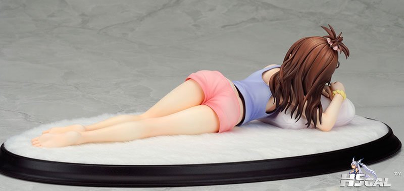 FIGURE-004687_06.jpg