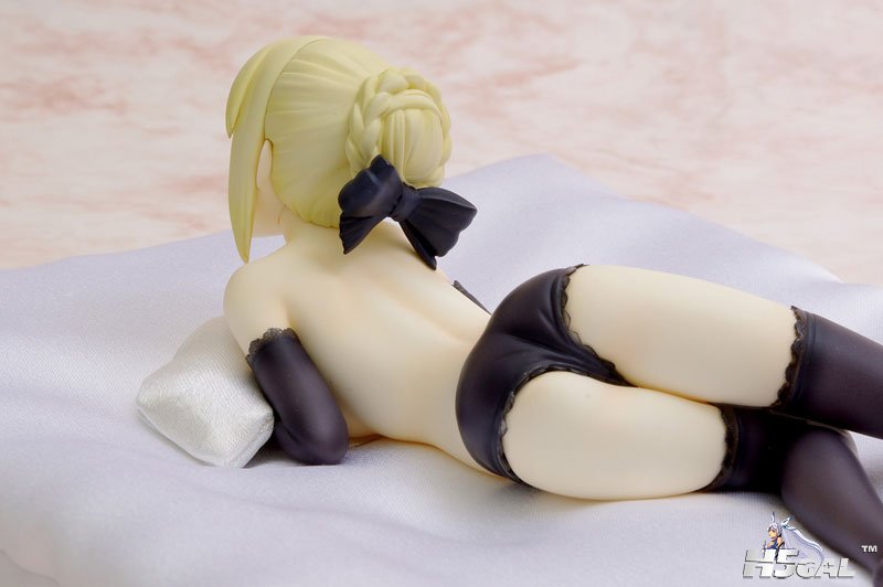 SaberAlter-Bikini-Figure-6.jpg