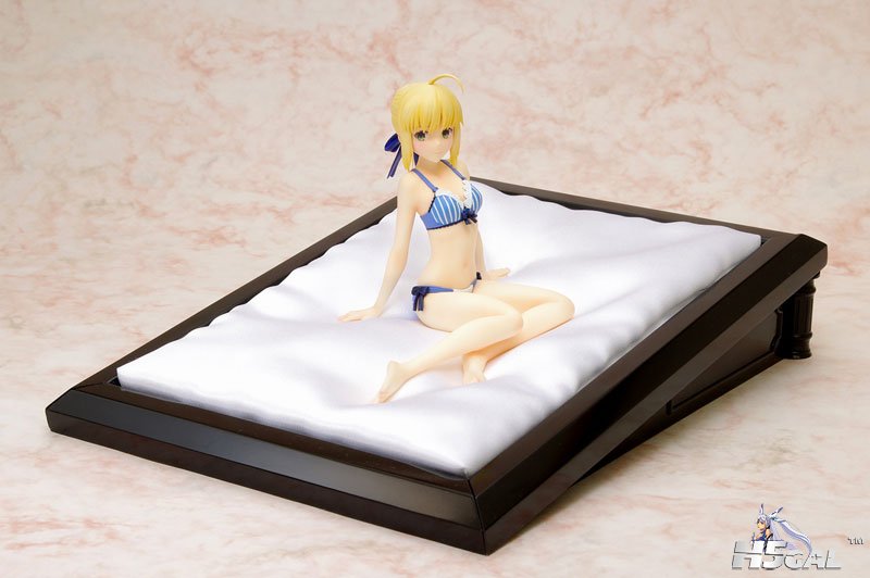 Saber-Bikini-Figure-7.jpg